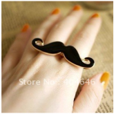 Anel Moustache