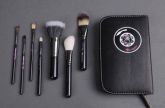 Kit de pinceis travel size - Hello Kitty MAC (Réplica)